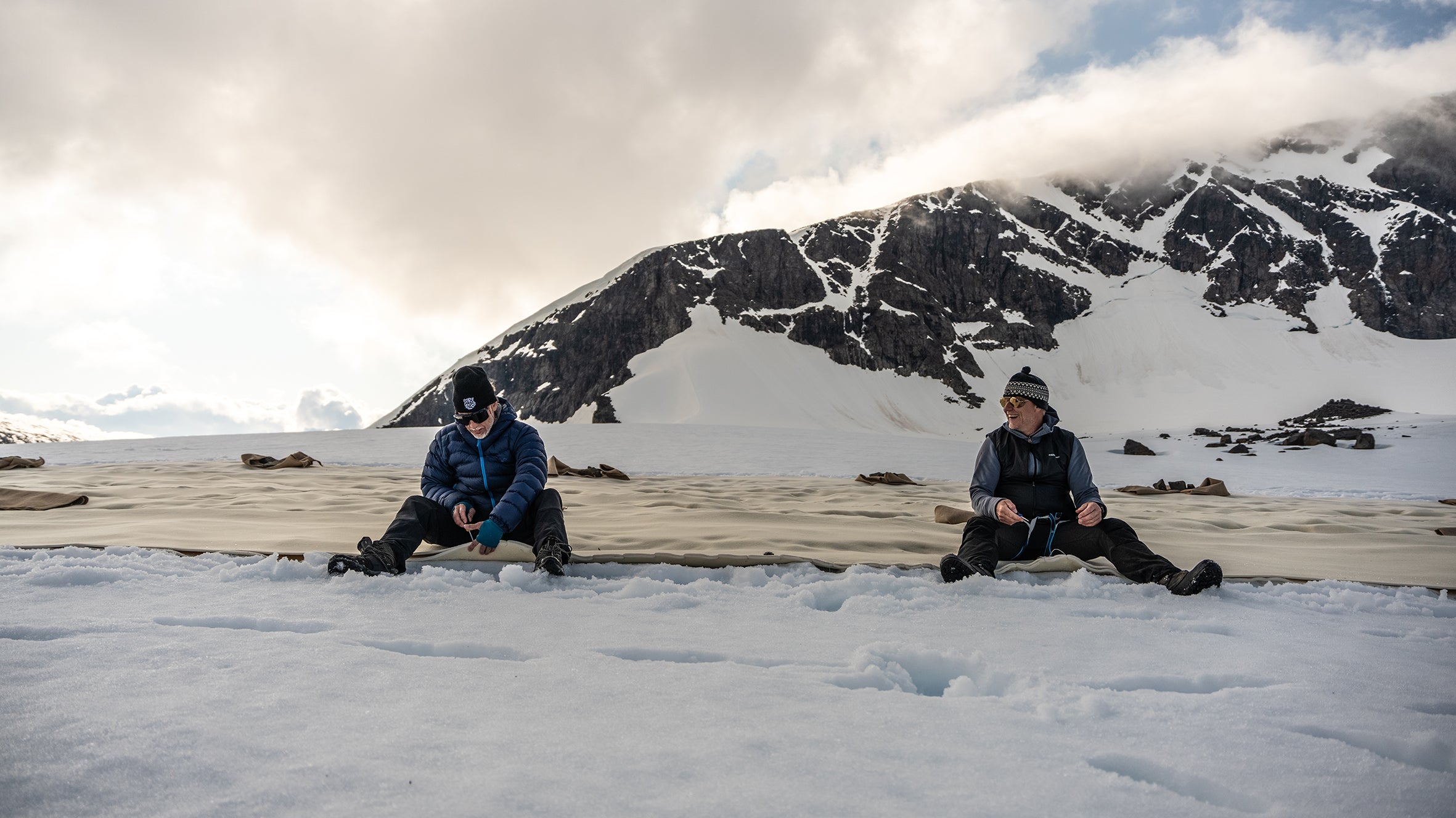 Glaciärfilten sys ihop